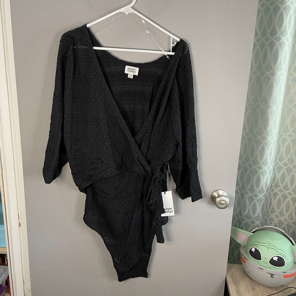Unique Vintage Womens 5X Plus Size Black Lace Surplice Bodysuit NWT